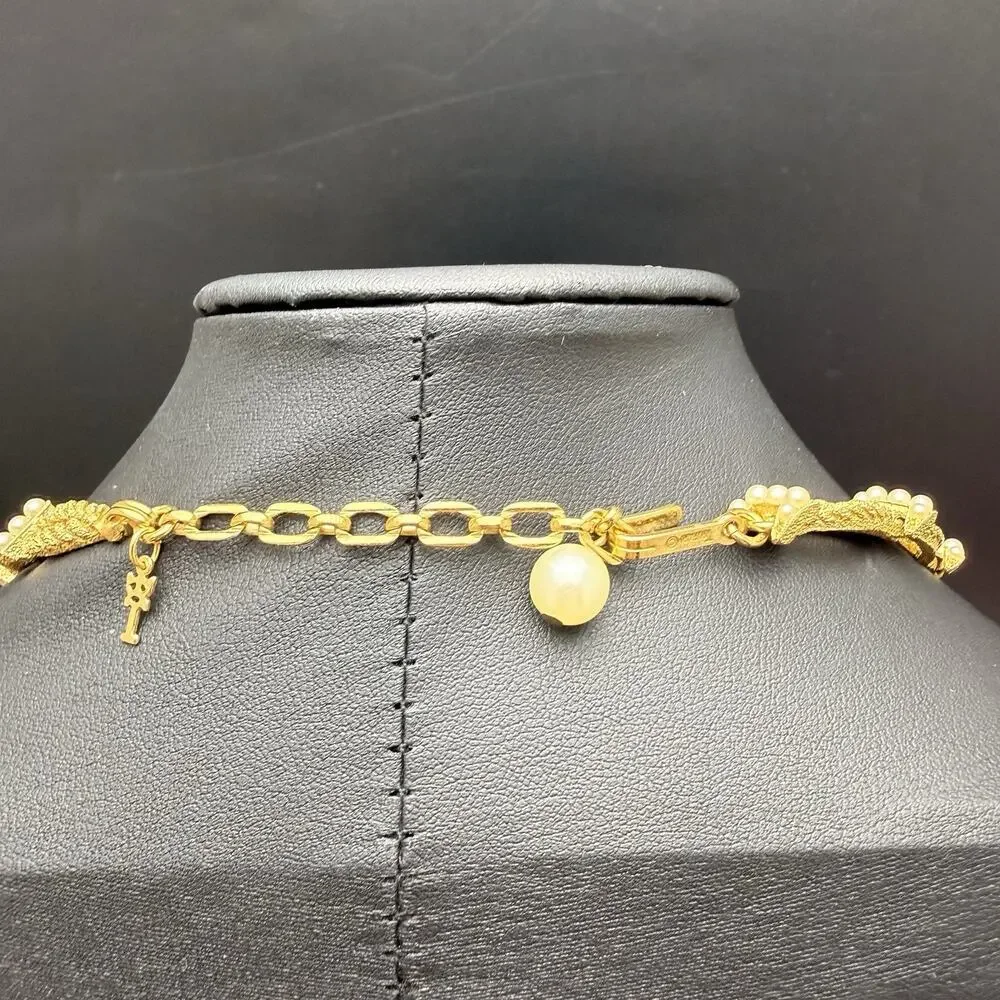 Vintage Crown Trifari Necklace Brushed Gold Rope Faux Pearls Choker 15-1/2”